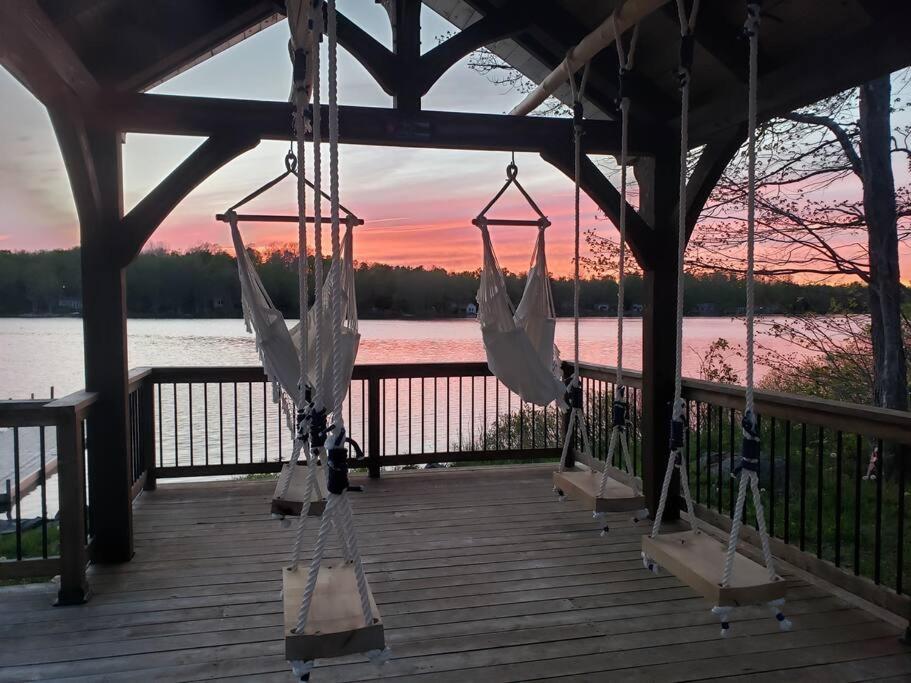 Bespoke Lake Cottage New Minas Zewnętrze zdjęcie